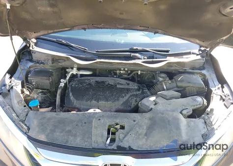 2018 Honda Odyssey Lx z USA, uszkodzony, nr VIN 5FNRL6H28JB016988